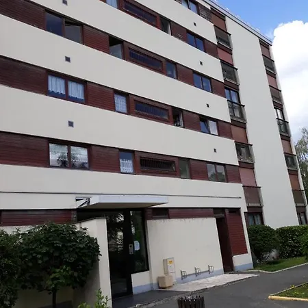 Charmant Studio * 雅芳