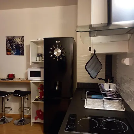 Charmant Studio * 雅芳