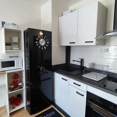 公寓 Charmant Studio 雅芳