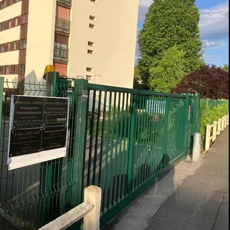 Charmant Studio 公寓 雅芳