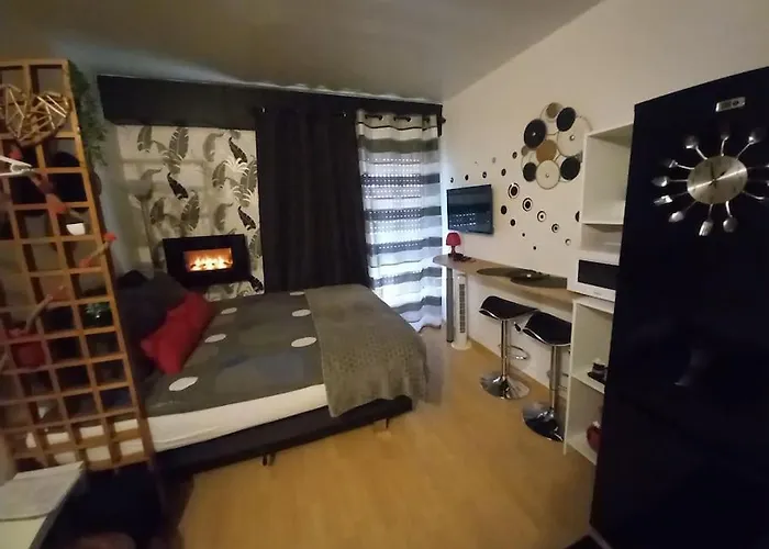 Charmant Studio